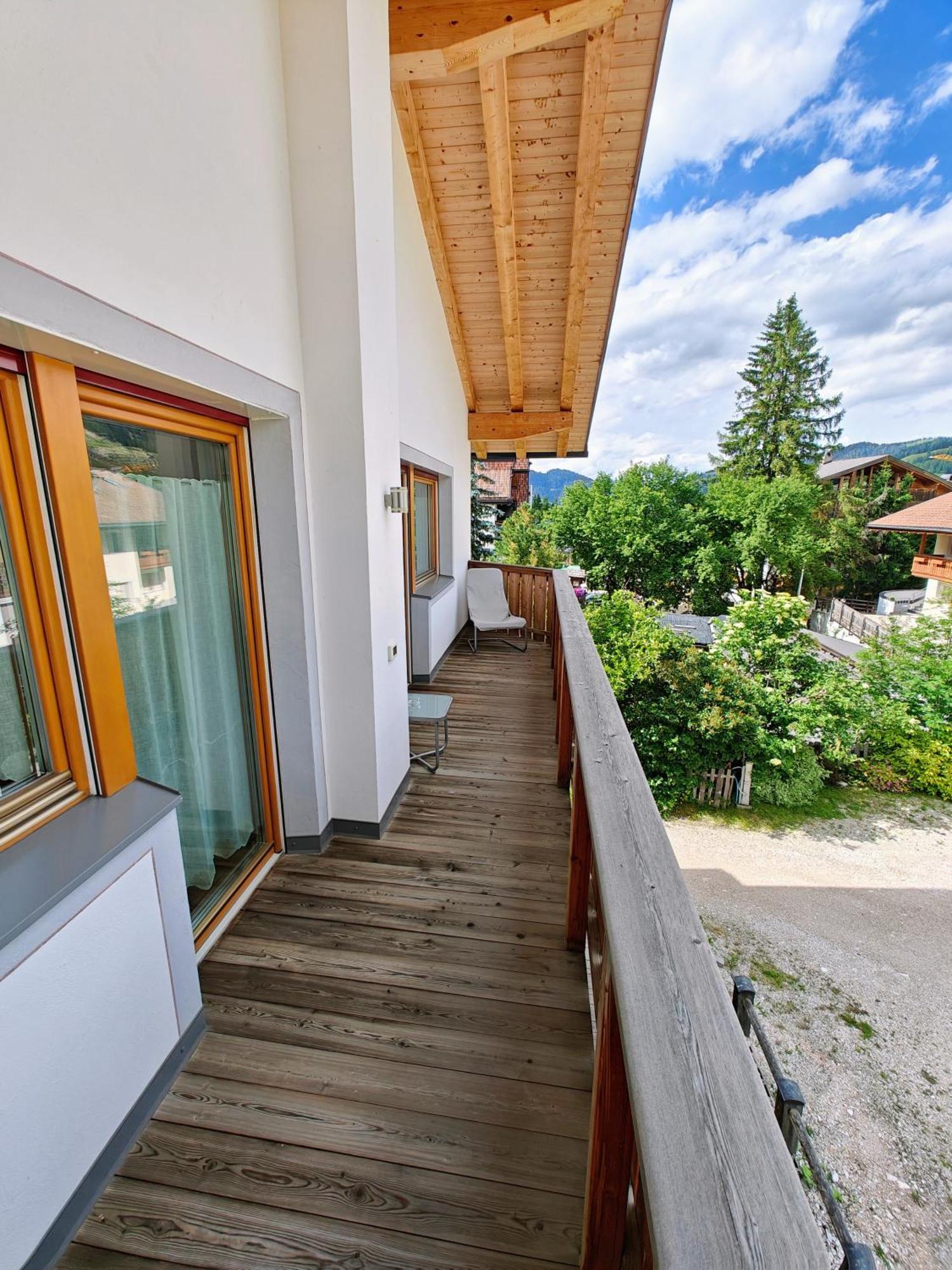 Apartments Brunella La Villa  Exterior photo